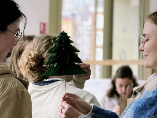Atelier créatif pour étudiants d’Écoles d’Art et Éducation Nationale, avec encadrement pédagogique par DesignPapierAVD